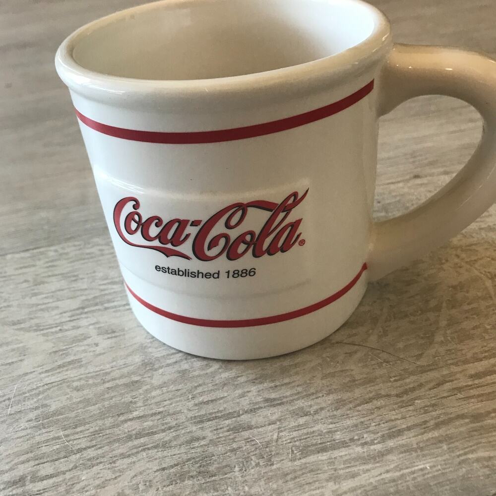 Coca Cola Mug Red and White Nostalgic Americana Oversize 20 oz. Soda Pop - Picture 6 of 12